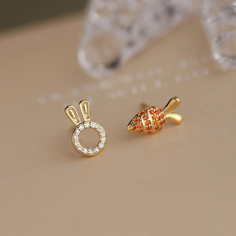 Asymmetric Hollow Radish Rabbit Earrings for Women Fresh Cute Simple Sweet Earrings