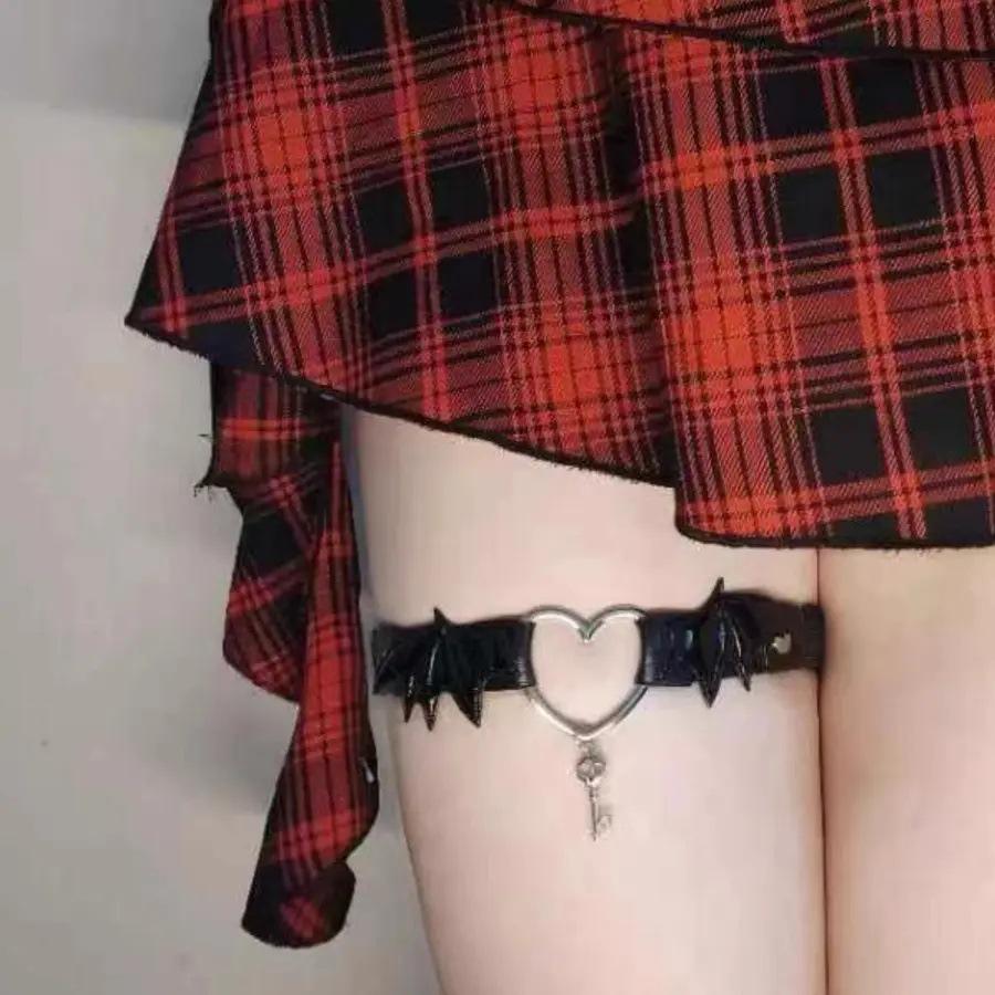Spicy Girl Gothic Wings Garter Leg Strap with Heart Accent