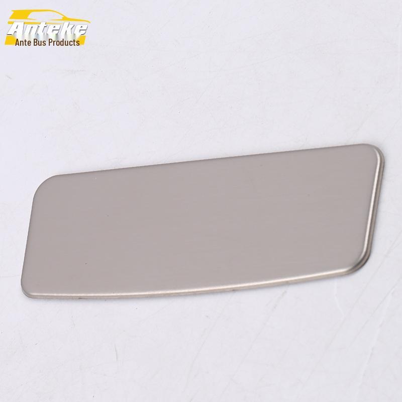 

Подходит для 14 моделей Outlander: Наклейки с блестками для перчаточного ящика и панели для хранения переднего пассажира.