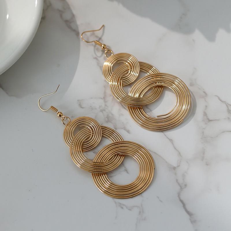 Europe and The New Personalized Multi-layer Circle Earrings Exaggerated Retro Big Circle Long Earrings Earrings Female.