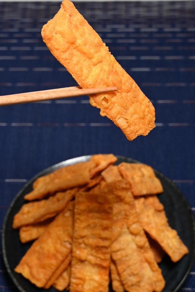 Bargains taste never forget once tried Snacks to go with Delicacies Gyoza Skin Oil 500g [Tsumamikura Official] Snacks, Appetizers, [A you'll you've