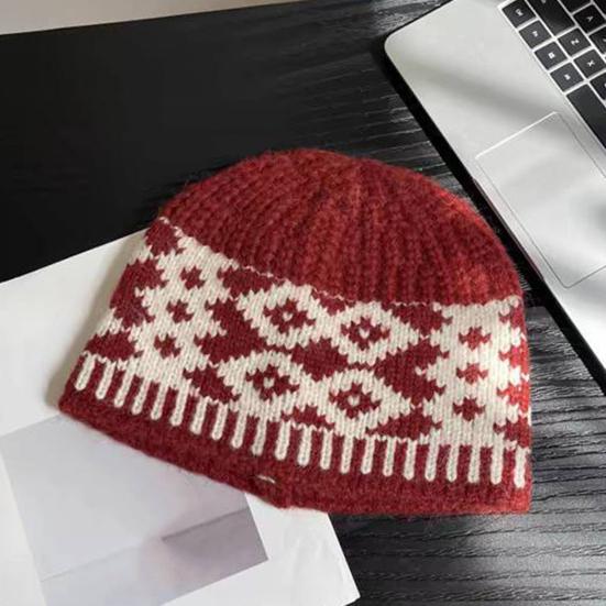 Women Retro Knitted Hat Winter Warm Rhombus Pattern Hat Big Head Sized No Brim Hat for Daily Outings Parties Dating
