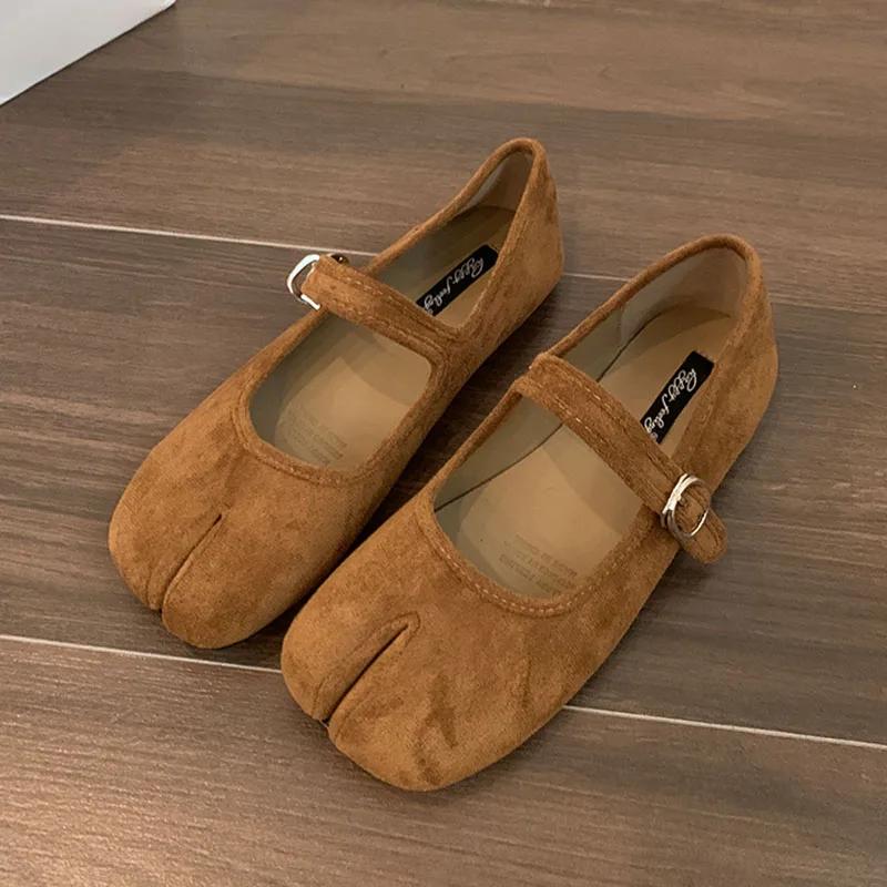 Fashion Brand Women Flats Soft Ballet Shoes Woman Slip On Loafers Soft Bottom Moccasins Tabi Ninja Women Casual Shoes Mujer Ladies Shoes