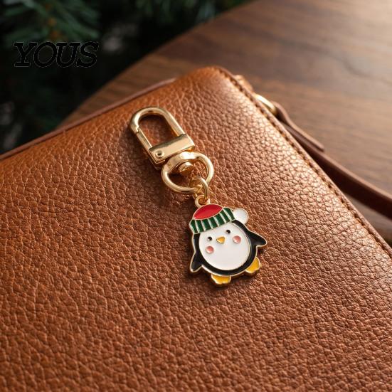 Elk Hanging Ornaments Cartoon Christmas Keychain, Enamel Santa Snowman Snowflake Bag Charm, Charm Xmas Theme Pendant for Backpacks Handbags