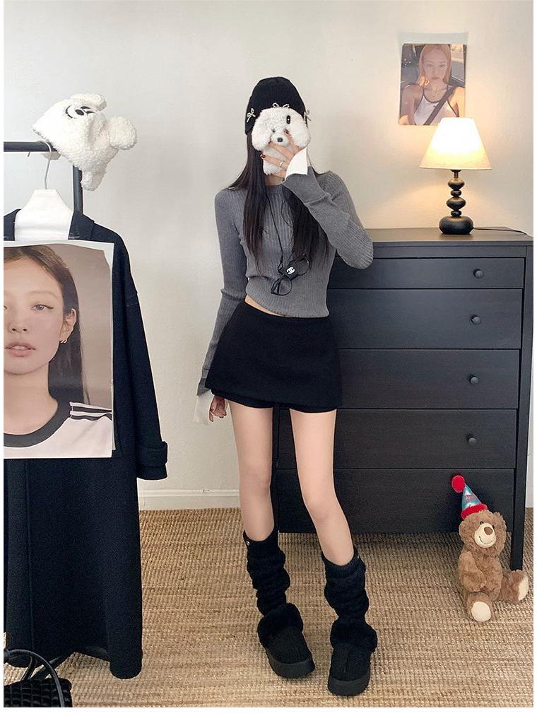 Women's Versatile Woolen Skirt Pants with Side Zipper - Stylish, Slimming, Two-Wear Design for Spring, Autumn, and Winter