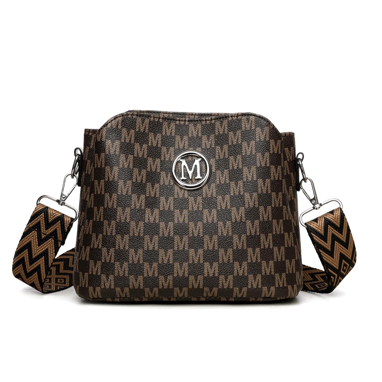 

Мягкая кожаная ретро простая универсальная модная сумка через плечо, ощущение легкой роскоши высокого класса, большая вместительная сумка кроссбоди 23X13X28CM коричневый