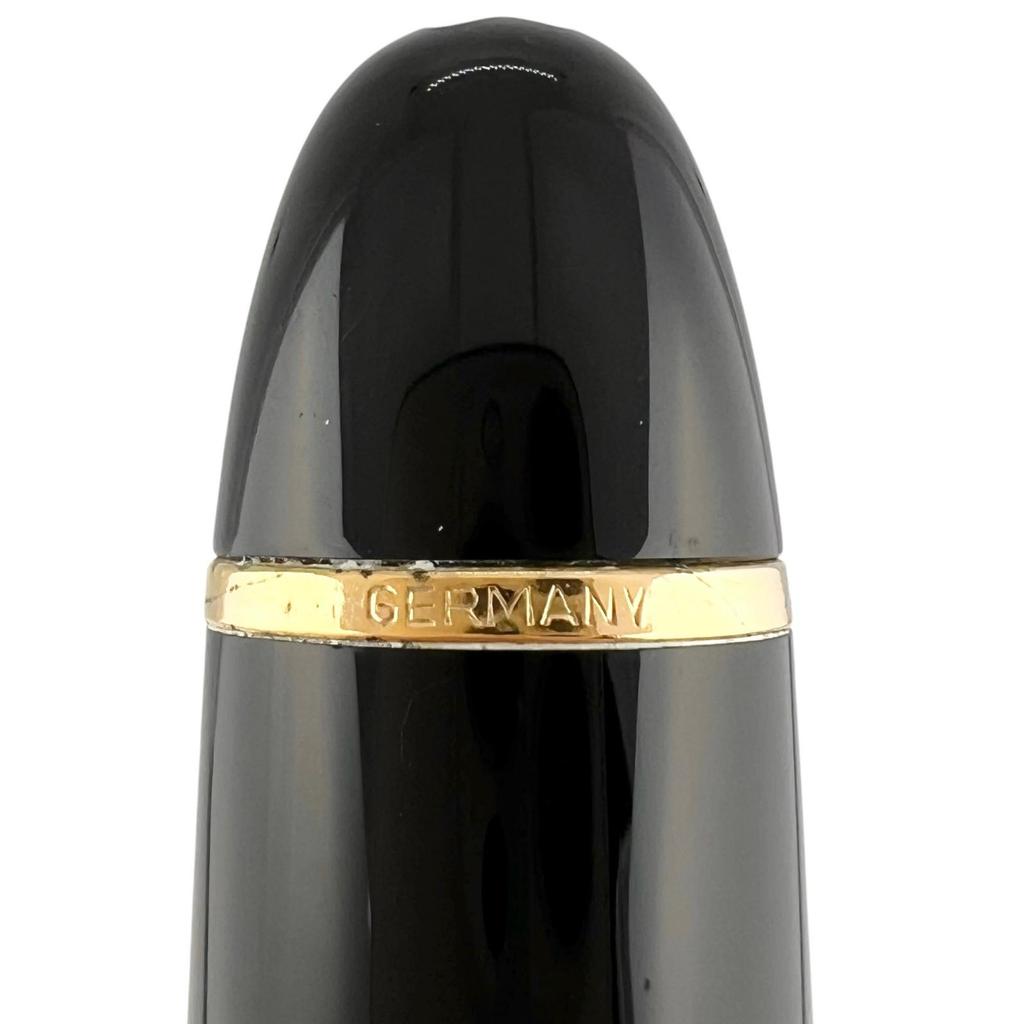 Great MONTBLANC fountain pen Meisterstück 149 Black gold 14K mens Used