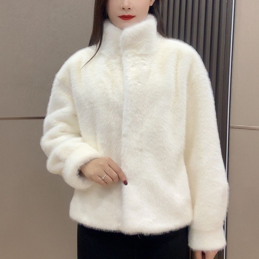 Short Fashion Stand Up Collar Leopard Print Fur Coat for Women In Winter Warm and Loose