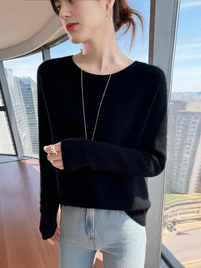 Women's 100% Wool Low-Neck Slimming Sweater - Soft, Flattering, High-End Feel for Spring/Autumn