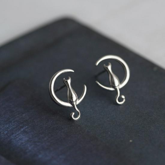 

Корейські Особистісні Срібні Сережки S925 - Прості, Креативні та Універсальні для Жінок та Студенток