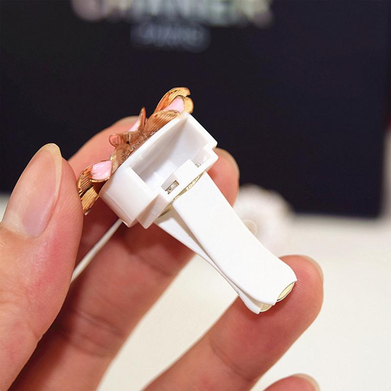 Car Air Outlet Fragrant Perfume Clip Air Freshener Diffuser Universal Exquisite Diamond Car Air Conditioning Air Clip