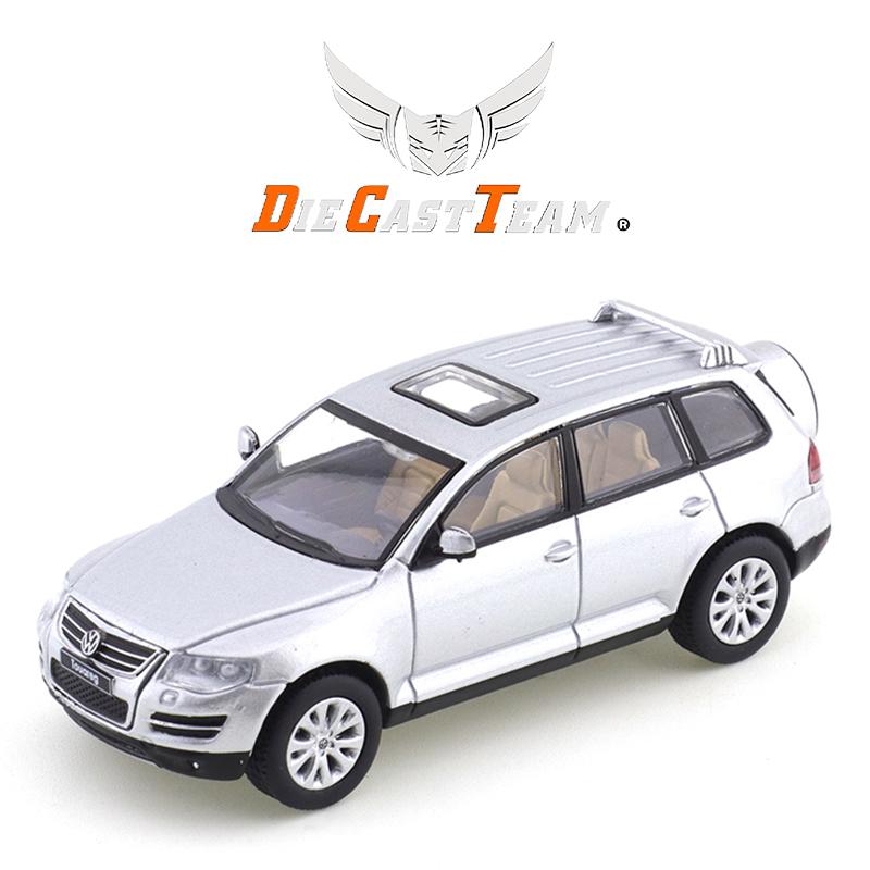 W127SHADOW / DCT 1/64 Volkswagen Touareg R50 Car Alloy Toys Motor Vehicle Diecast Metal Model Kids Xmas Gift Toys for Boys