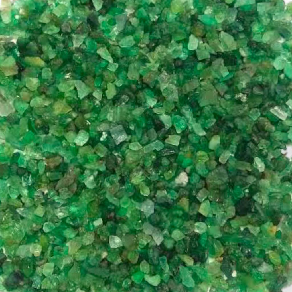 Smarald brut, piatră prețioasă naturală brută, minerale brute netratate, dimensiune brută 3-6 mm, smarald verde natural brut pentru fabricarea pietrelor prețioase.