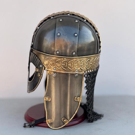 Gjermundbu Wikingerhelm Angelsachsen Mittelalterlicher Helm Mit Kettenhemd Holzständer