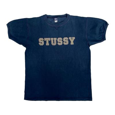 Stussy 1990 90ndad Vintage Spellout Stüssy Logo USA-s valmistatud Streetwear Tumesinine T-särk Unisex T-särk