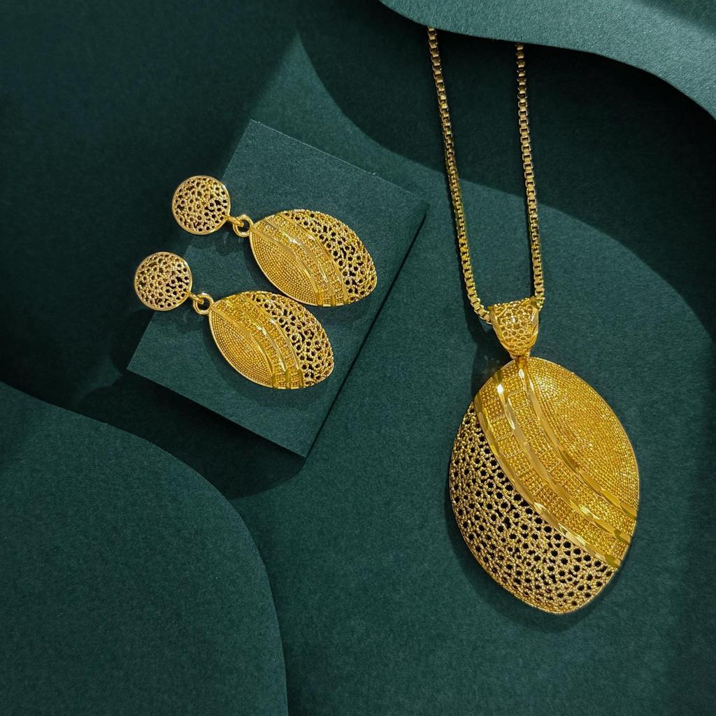 CMM Kvinners Gull Filigran Smykkesett Ovale Øredobber og Anheng Delikat Utsparingsarbeid Forbedre Din Stil for Enhver Anledning