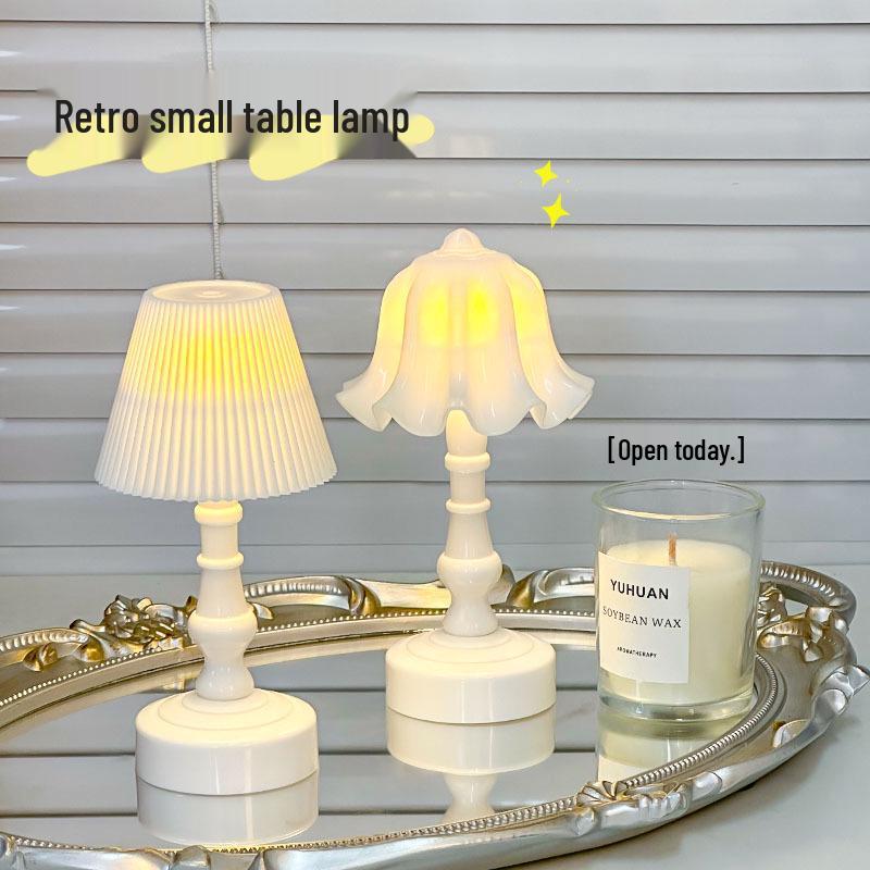 Retro Small Table Lamp: Perfect for Bedroom, Dorm, or As a Birthday Gift for Bestie. Adds Night Light and Decorative Atmosphere To Your Space.