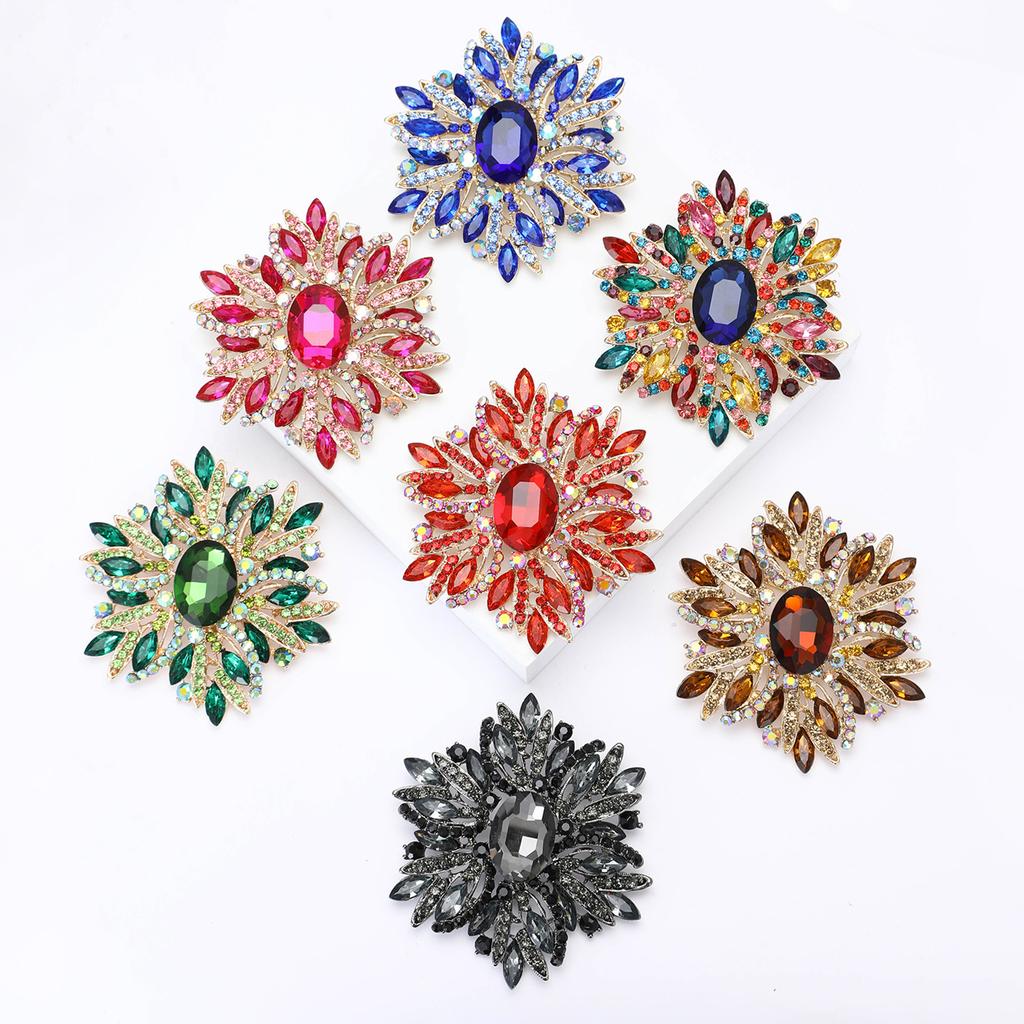 Fashion Alloy Large Crystal Glass Brooch Exaggerated Creative Women'S Sweater Coat Corsage Ornament Pin