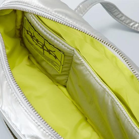 Coller aespa Edition Baguette Tasche