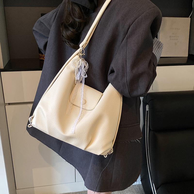 Premium commuter big bag women's new popular fashion shoulder backpack large capacity tote bag