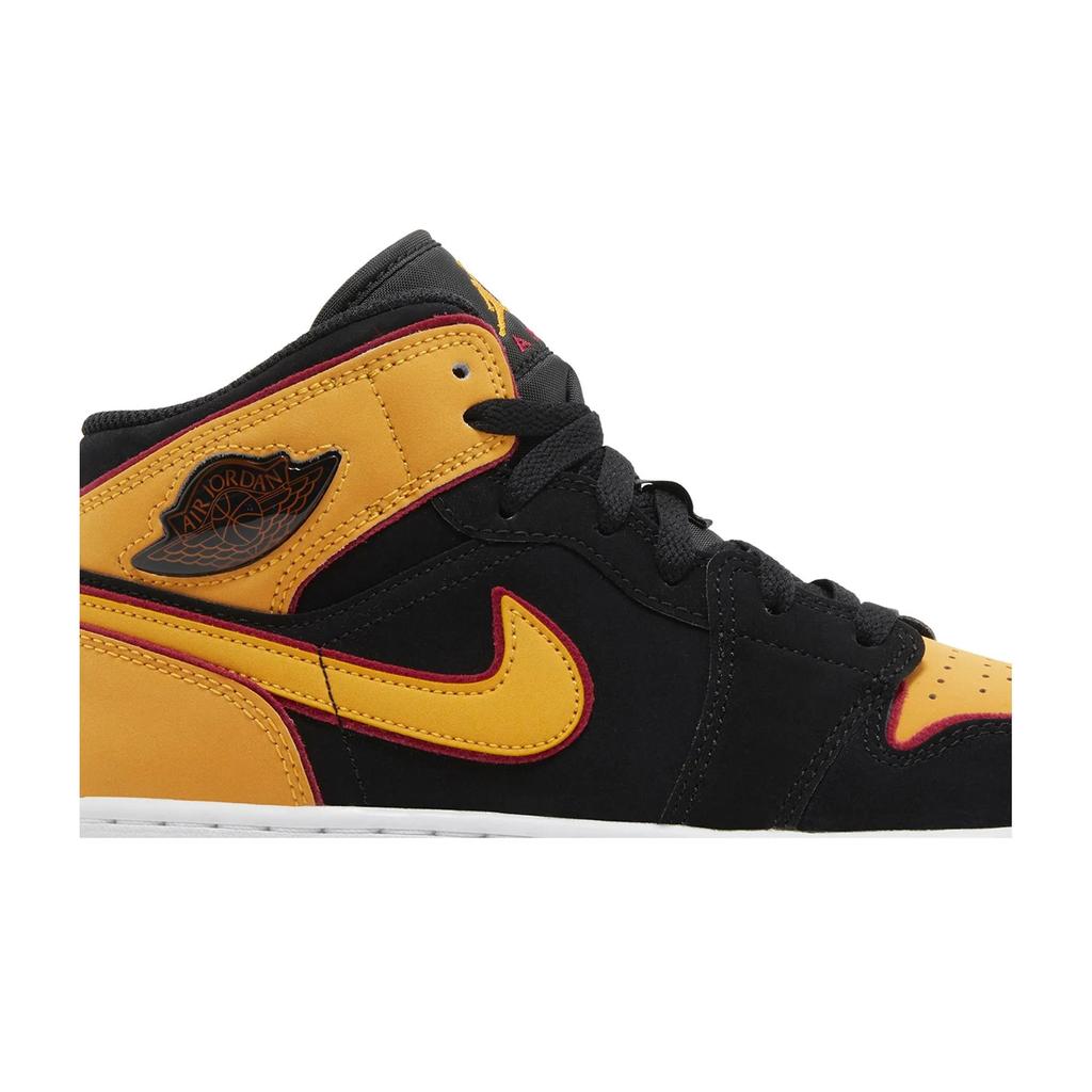 Air Jordan 1 Mid SE Grade School 'Vivid Orange' (Unisex) Black / Vivid Orange / Cardinal Red / White Kids' Skateboarding Shoes FJ4924 008