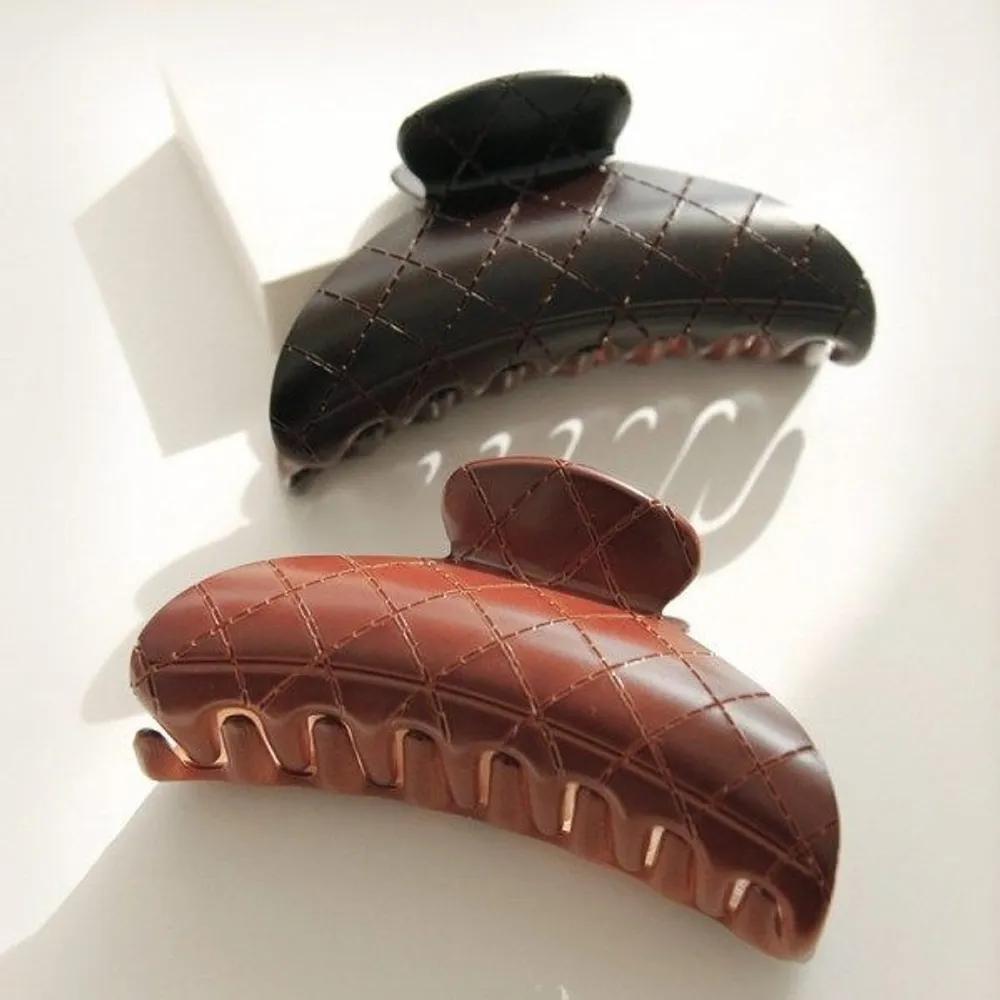 bydaisy Italian Quilted Medium Half Hair Clip Bh0782 brown