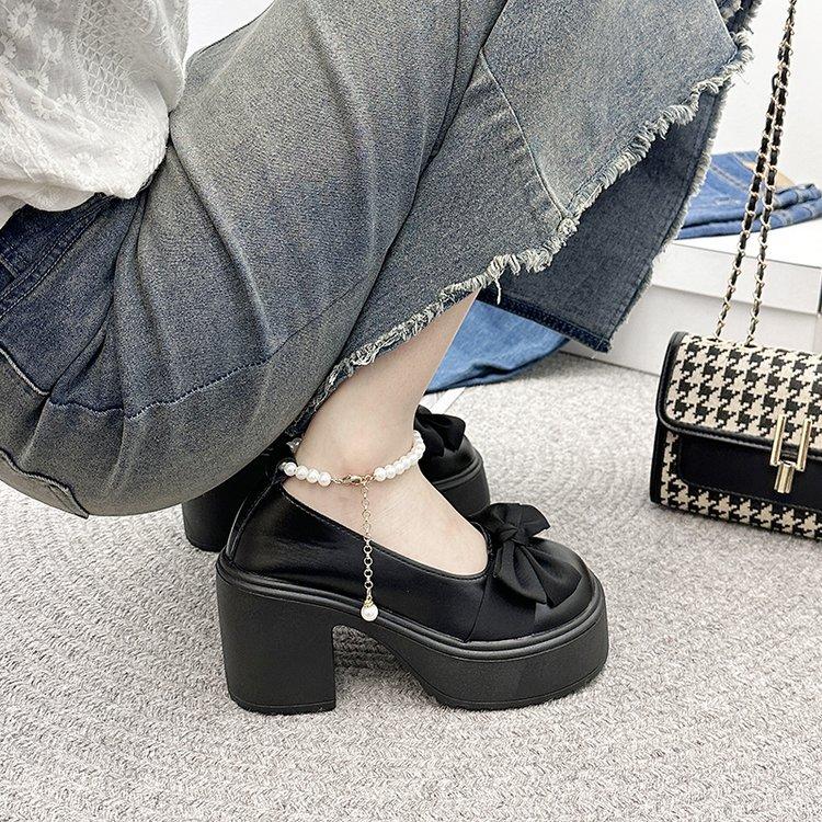 

Туфли Мэри Джейн на высоком каблуке 2024 года, новые модные туфли с бантом на толстой подошве, с жемчужинами и юбкой, маленькие кожаные туфли для женщин 35 чёрный