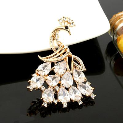Leichter Luxus Pfau Brosche Abzeichen High-End Weiblichkeit Zirkon Tier Brosche Design Anstecknadel Anzug Accessoires