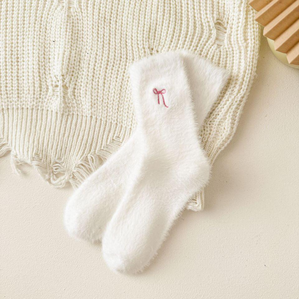Women's Pink Mid-Tube Socks: Warm Embroidered Bow, Thick Velvet, Autumn/Winter Collection