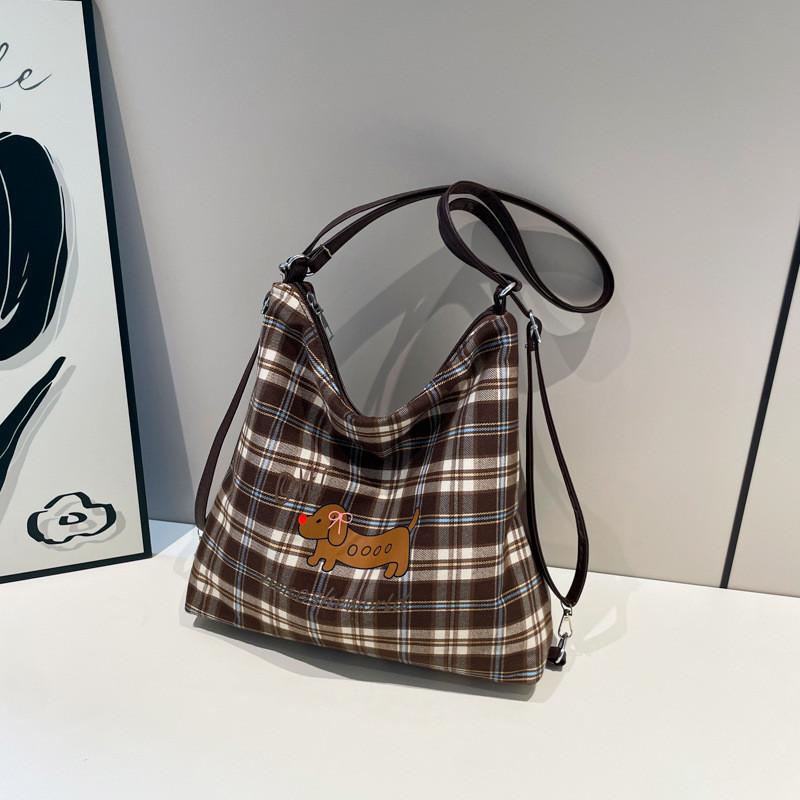 Chic And Fashionable Pu Tote Bag With Cartoon Design For Daily Commuting