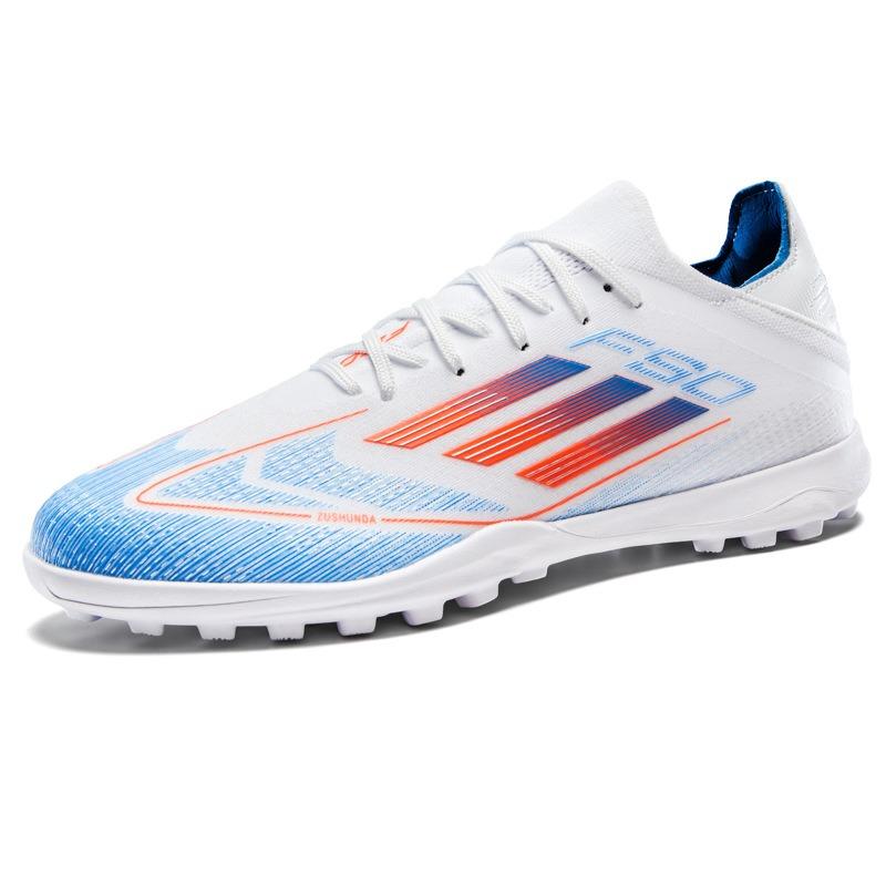 Nové kopačky na mistrovství světa Kolíky Přírodní tráva Zlomené kolíky Pánské a dámské tréninkové boty Profesionální soutěž