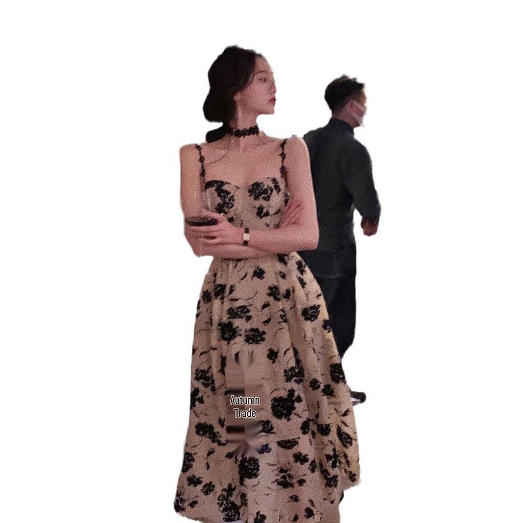 Vestido floral retro de verano 2024 con tirantes espagueti y ceñido a la cintura