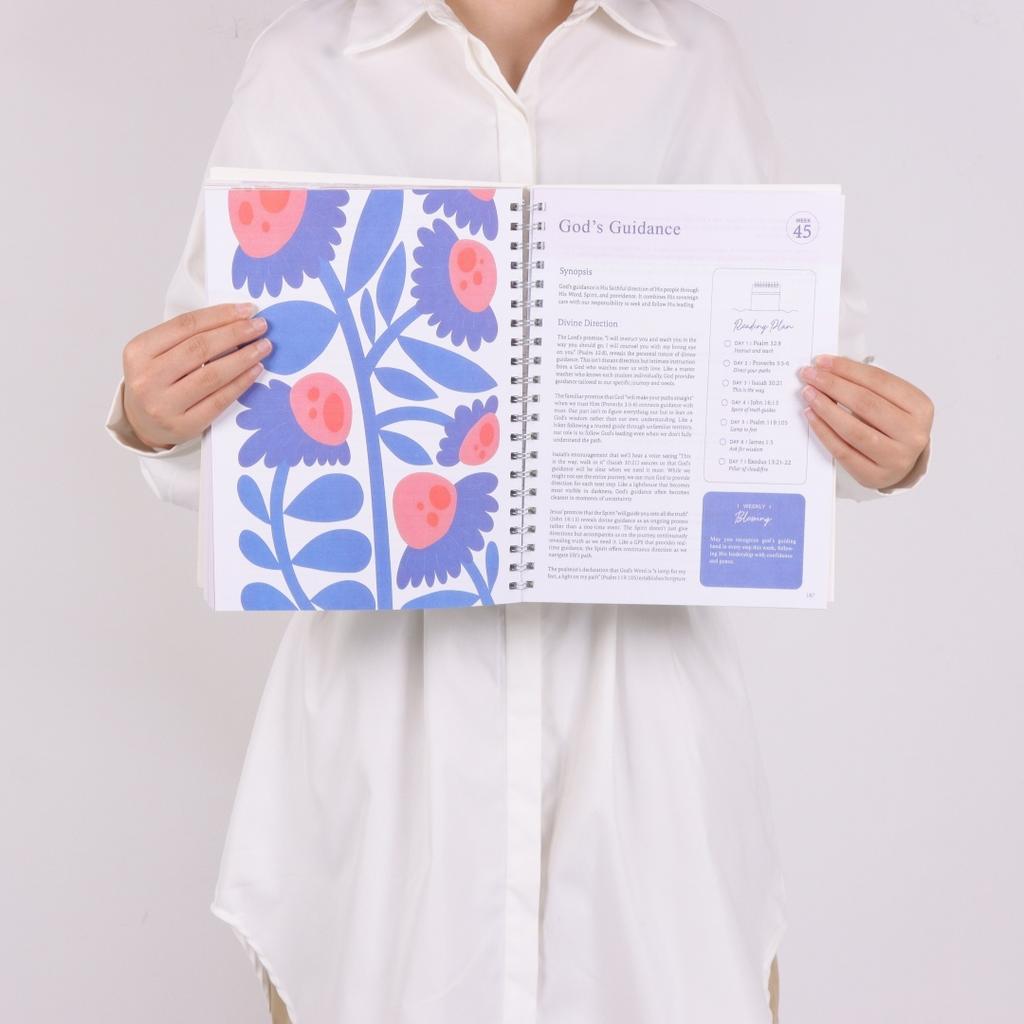 The Bible in A Year: A 52-Week Study Through Gods Word - Spiral Bible Study Guide 52-Week Womens Bible Study Plan