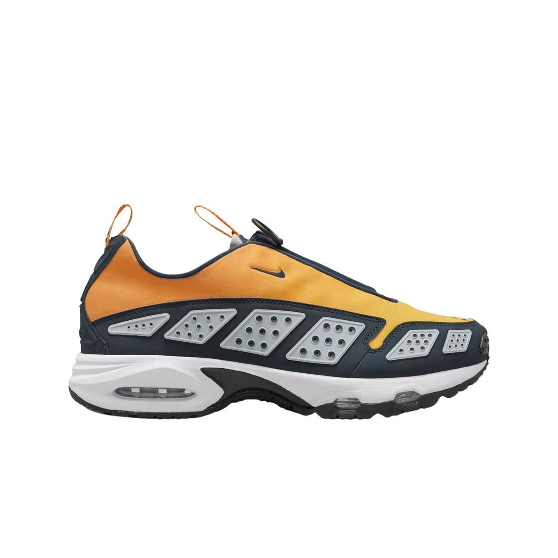 

(w) Nike Air Max Sndr Canyon Gold And Deep Ocean 250