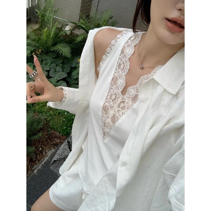 Women s Lace V-Neck Ribbed Tank Top Casual Sleeveless Blouse M