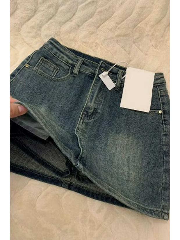 Women's Retro Distressed High-Waist Denim Mini Skirt, Plus Size, Versatile, Anti-Exposure, Summer 2024 Collection.