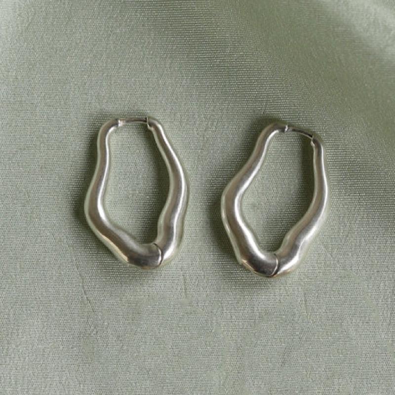 Light Luxury Premium Hundred Matching Fashion Cold Wind Earrings Ins Wind Tide Niche Temperament Design Sense Earrings Stud Earrings Casual Daily