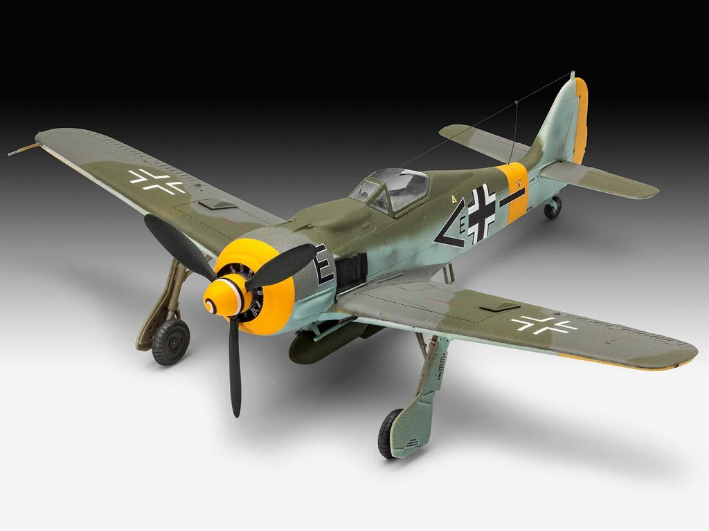 Revell German Air Force Plastic Model Kit 03898 1/72 Focke-Wulf Fw190F-8