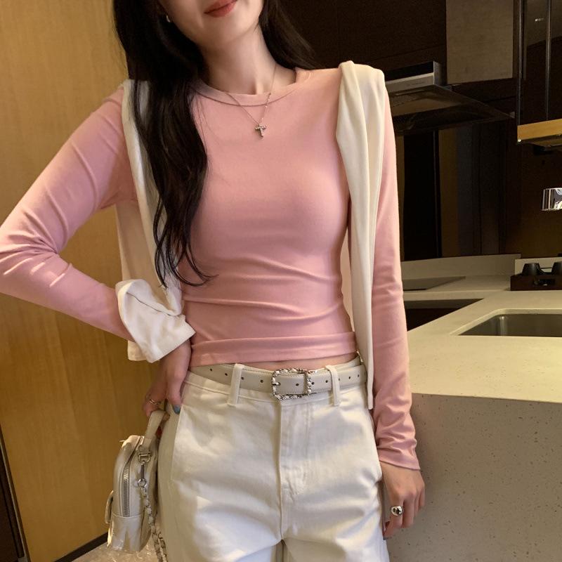 

Women s Slim-fit Round-neck Brushed Base Layer T-shirt - Autumn/Winter 2026, with a Cinched Waist Design. Small