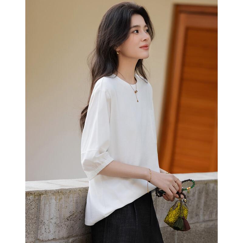 De Ma Na 100% Cotton Relaxed Round Neck Studded Pocket T-Shirt