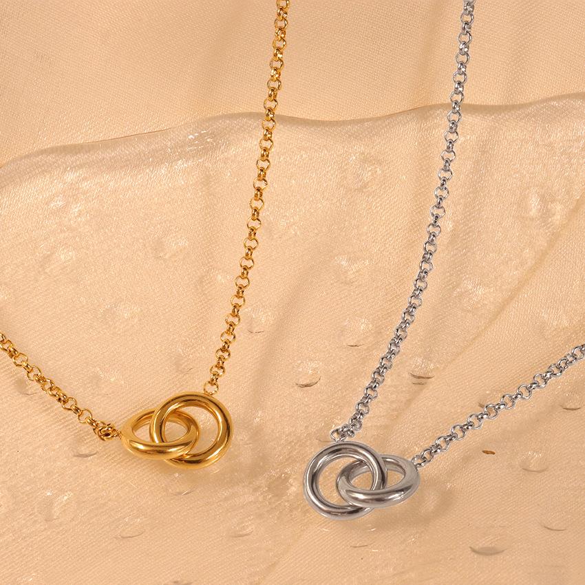 French Gypsy Light Luxury Premium Temperament Necklace Female Clavicle Chain Stainless Steel Necklace