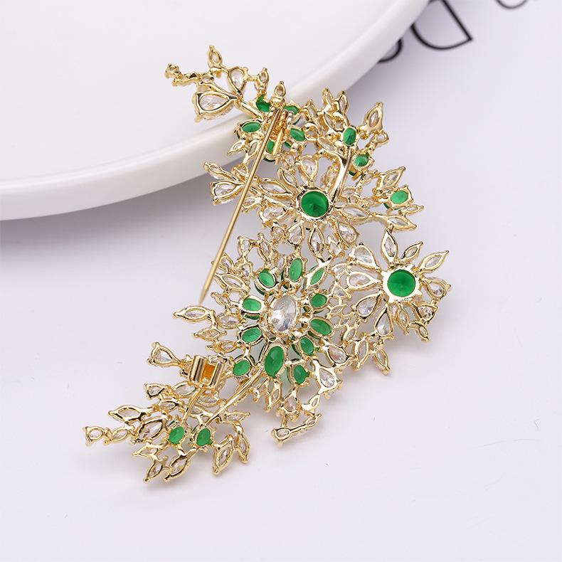 Mode Luxus Zirkonia Blume Brosche Anzug Broschen Anstecknadel Damen Schal Knopf Schmuck Geschenk XR05450