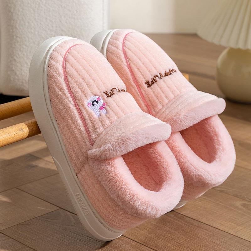 Men's and Women's Thickened Cotton Slippers: Fleece-Lined, Heel-Covering, Warm Indoor Shoes for Winter.
