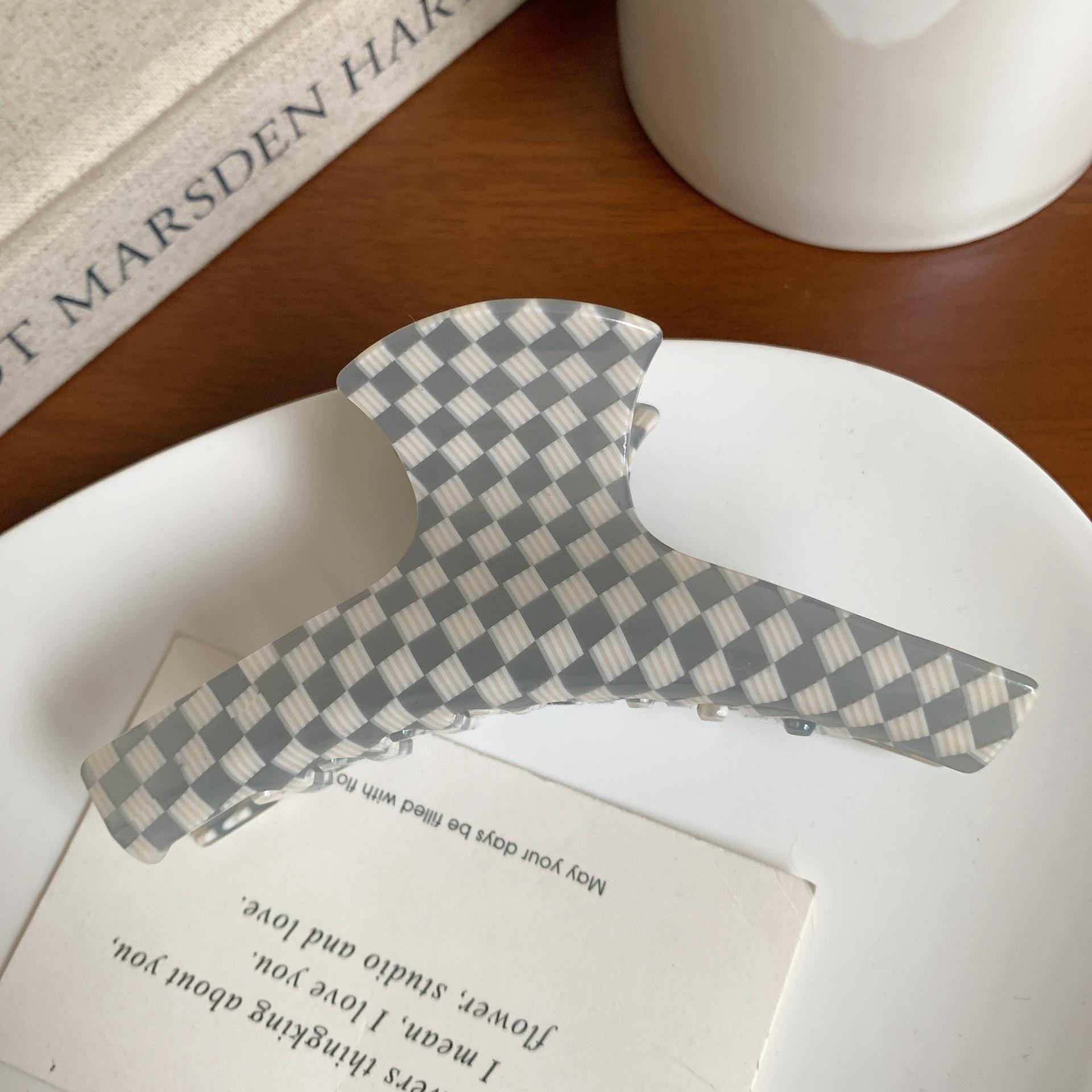 

Корейская Новая Мода 11СМ Большая Изогнутая Цветная Клетчатая Заколка для Волос Простая Акриловая Заколка-Акула Аксессуары для Волос для Женщин Девушек Hair Claws