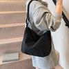 Japanese solid color nylon shoulder bag 2026 new simple and fashionable shoulder bag casual student large-capacity messenger bag