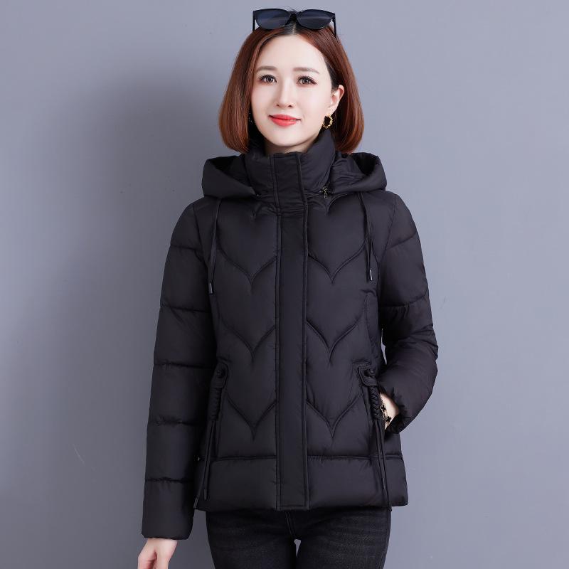 

Короткая хлопковая одежда женская мода съемная шляпа хлопковая куртка утолщенная теплая стеганая куртка зима 2025 новинка L чёрный