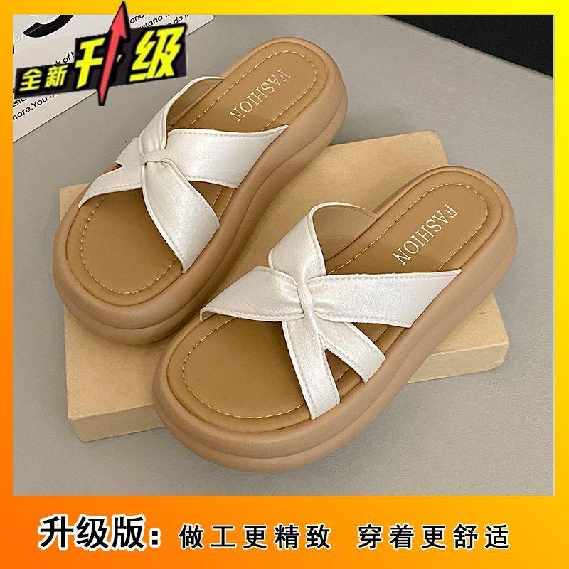 Sandals with skirts are beautiful and cool slippers for women's 2025 summer new French platform slippers for women's summer wear