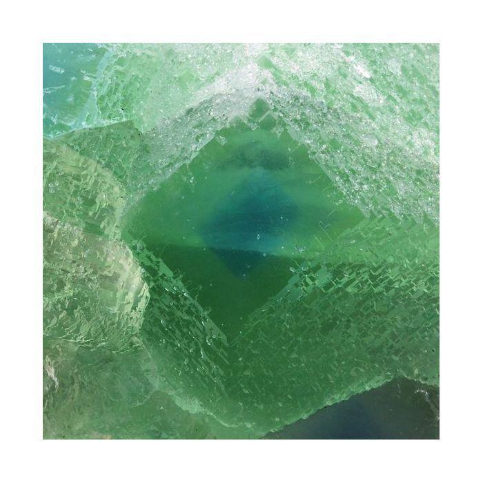 Pierres et Minéraux. Fluorite. 5533.5 ct (1.10 kg). Chine.