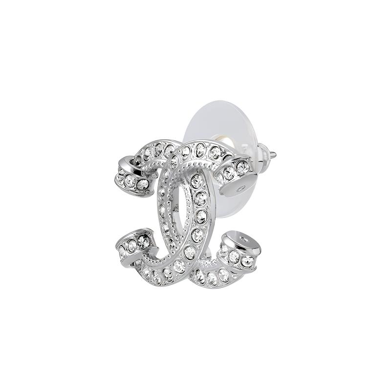 Chanel Simple Casual Fashion Metal Earrings for Women