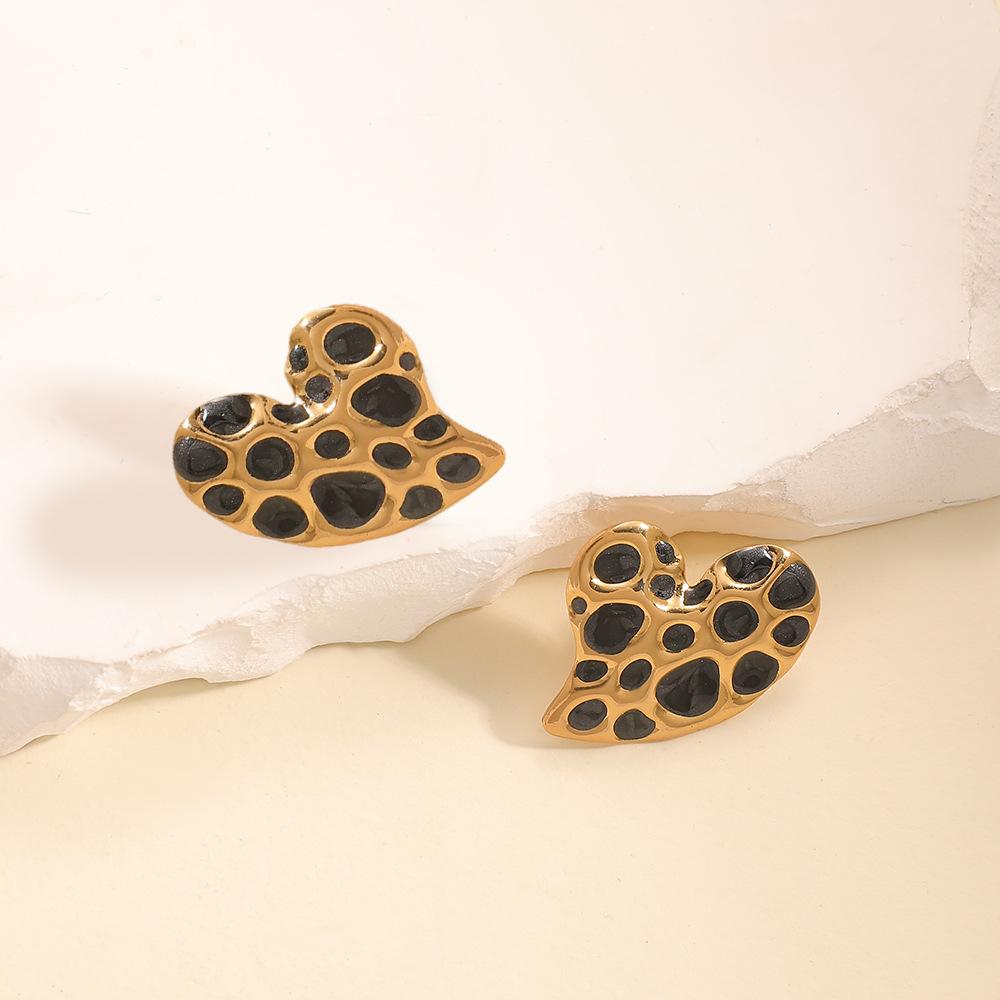 Japan and Korea simple design love stud earrings niche versatile hollow earrings stainless steel dripping oil cold wind women's earrings